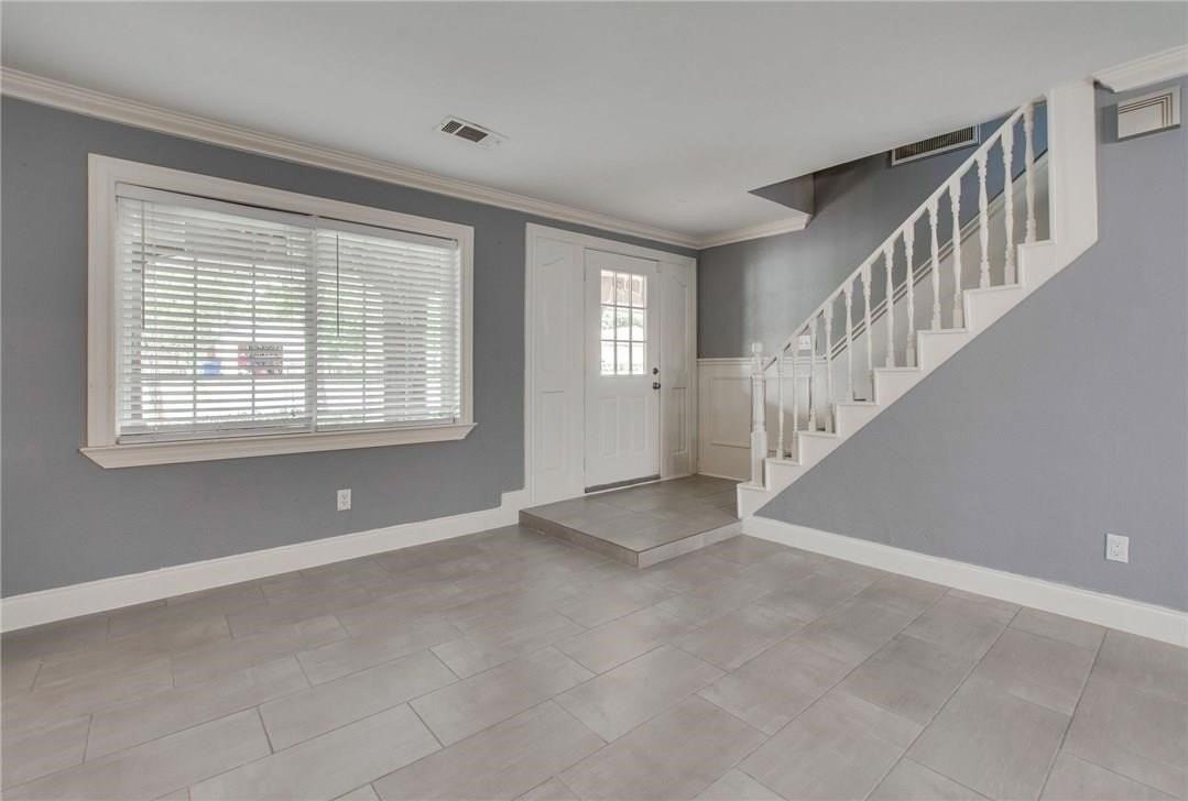 2310 Ridgedale Dr - Photo 4 of 24