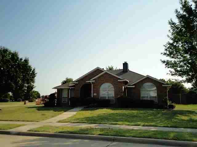 123 E Clubview Cir - Photo 2 of 12