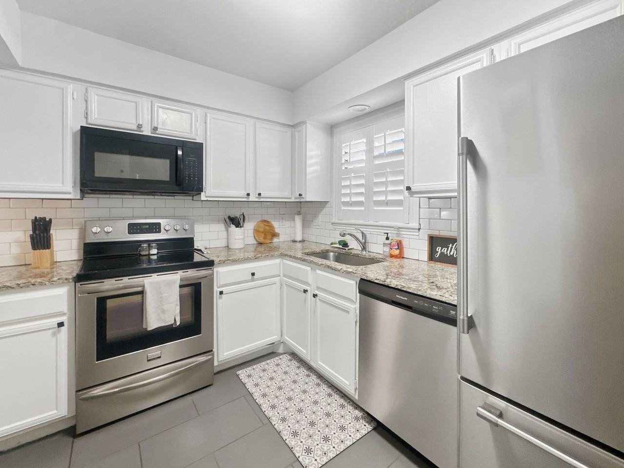 15151 Berry Trl #601 - Photo 5 of 20