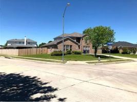 featured image of 3404 Potomac Dr