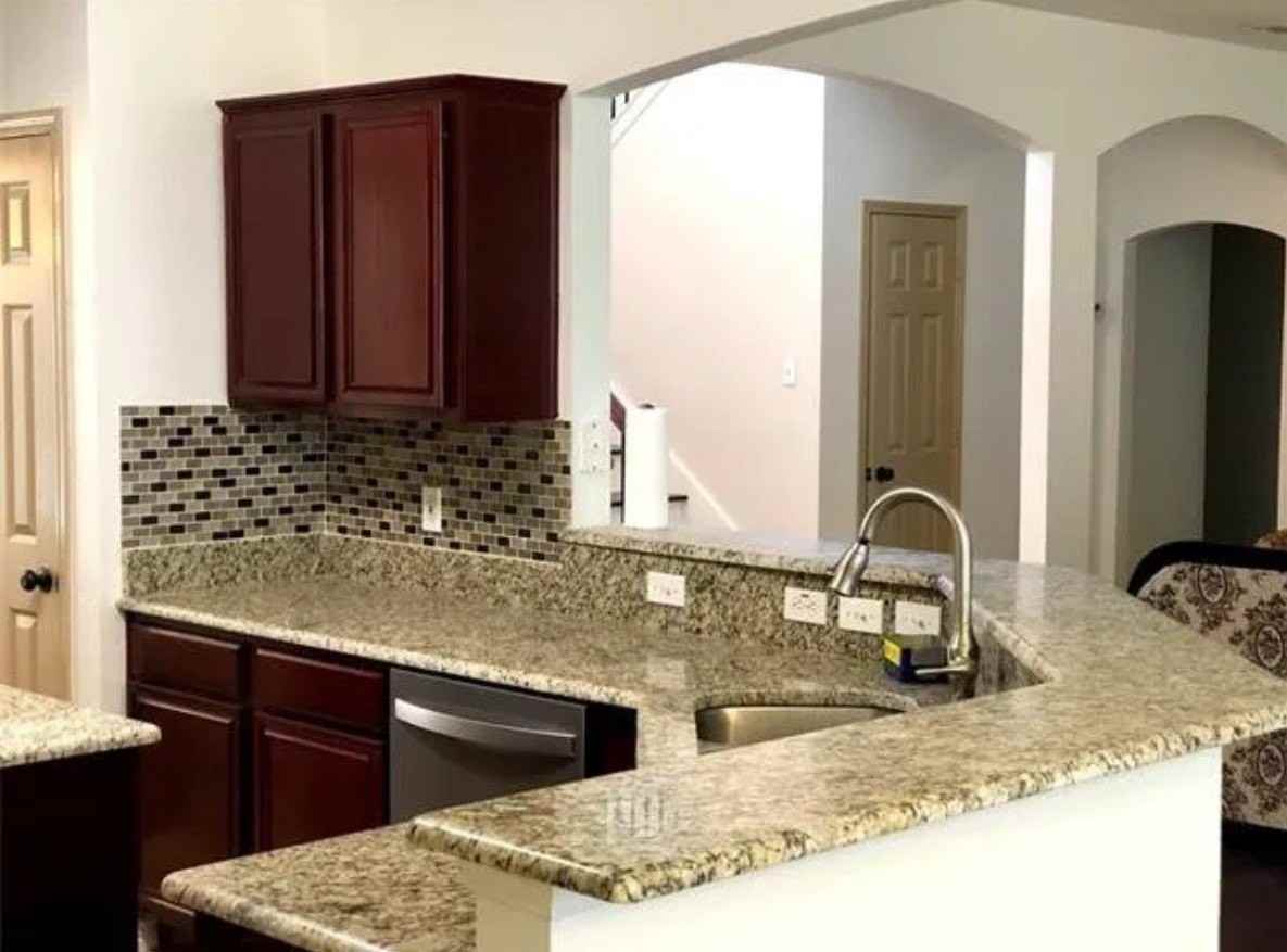 3404 Potomac Dr - Photo 4 of 10