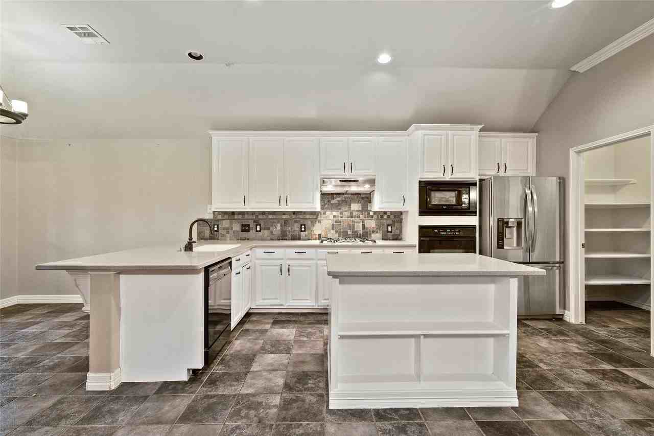 7905 Blacktail Trl - Photo 3 of 6