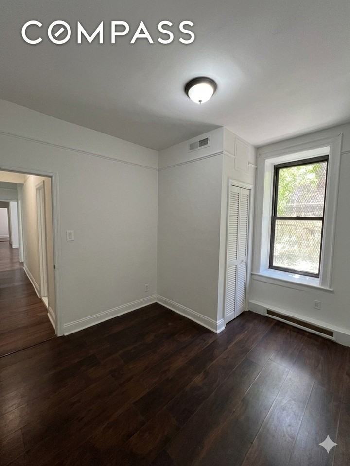 544 W 157th St #1B - Photo 4 of 7