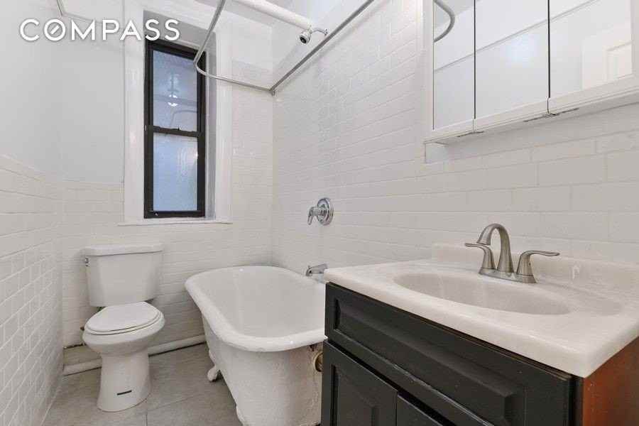 544 W 157th St #1B - Photo 5 of 7