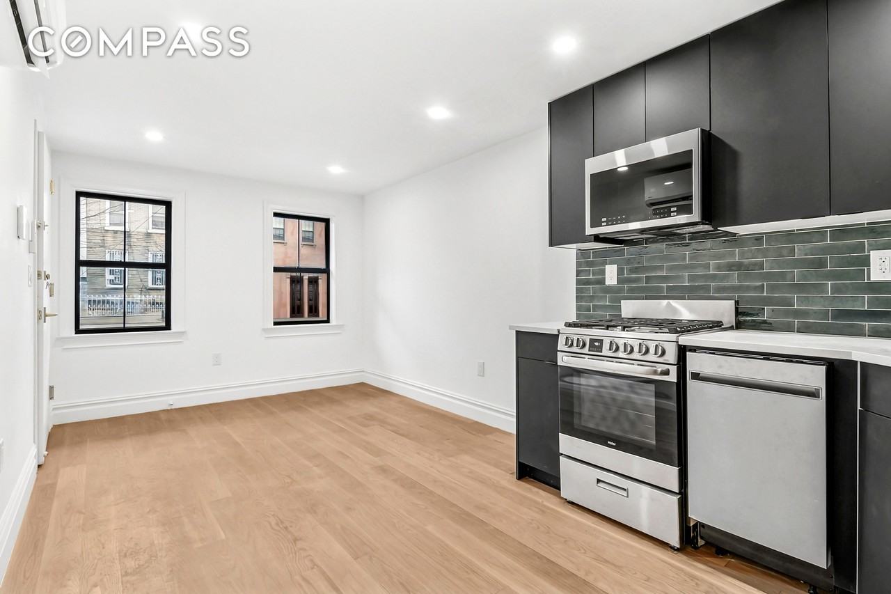 90 Putnam Ave #1 - Photo 2 of 12