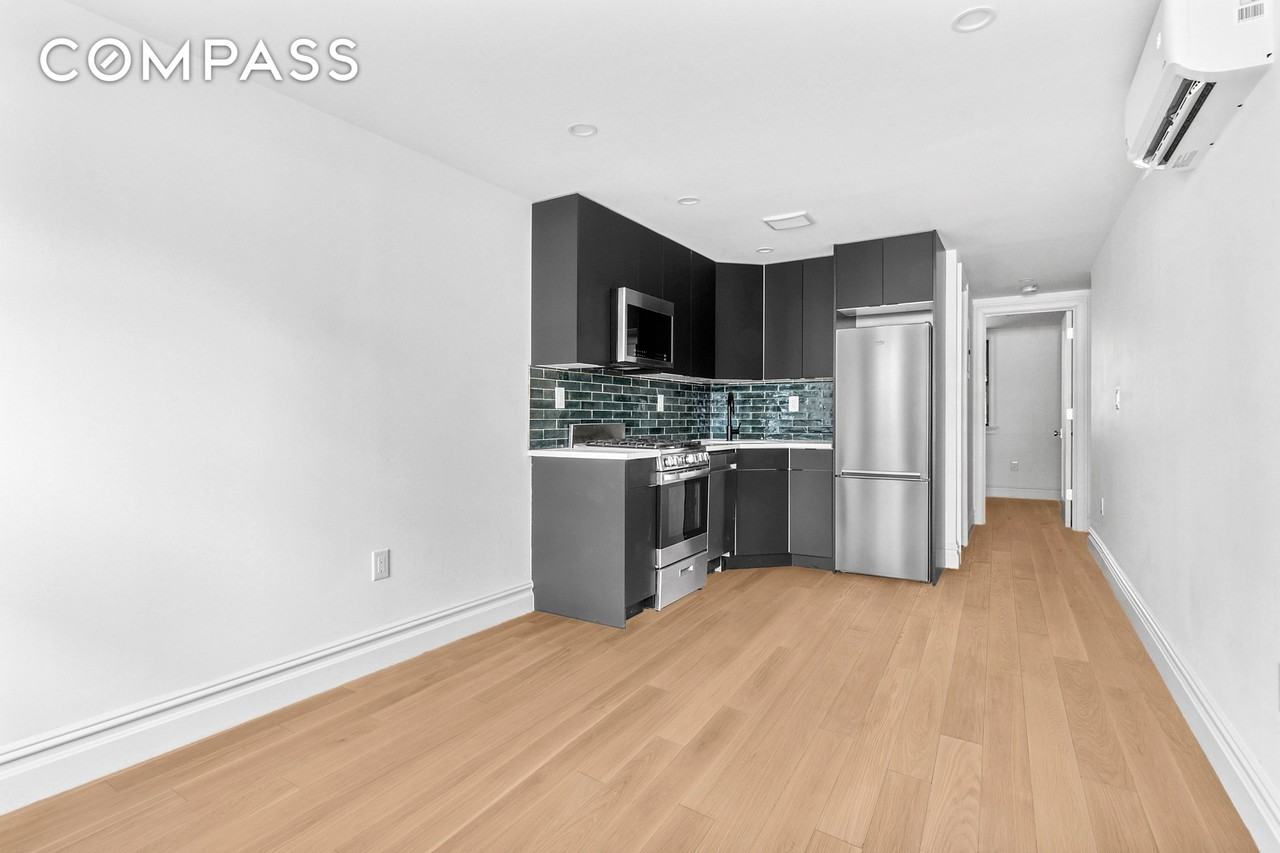 90 Putnam Ave #1 - Photo 4 of 12