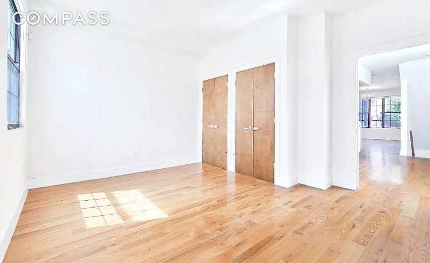 305 Albany Ave #1 - Photo 7 of 11