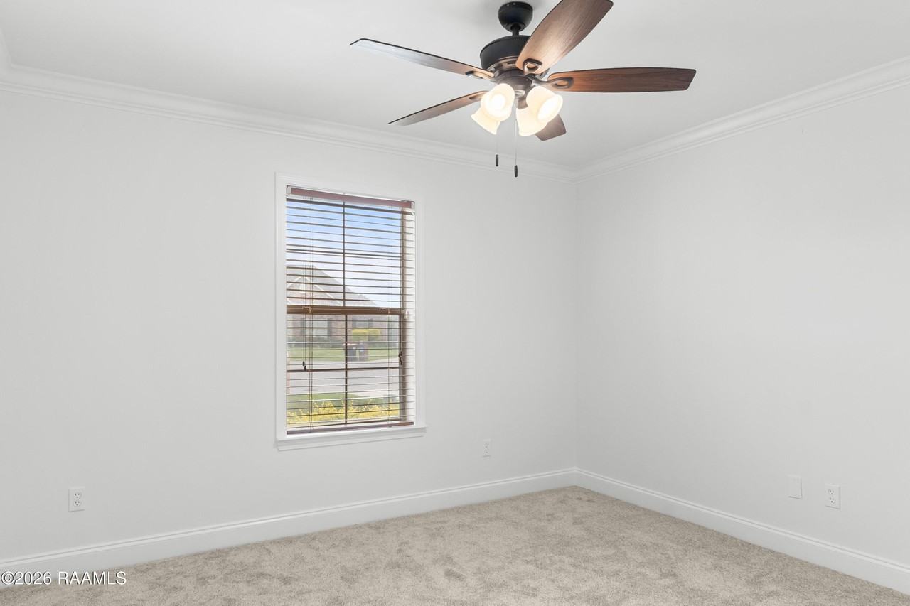 106 Country Mile Dr - Photo 6 of 26
