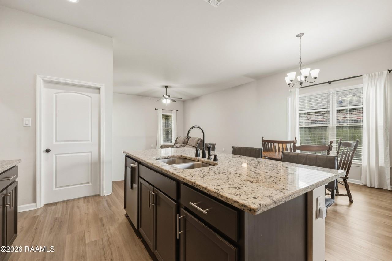 121 Gentle Crescent Ln - Photo 5 of 11