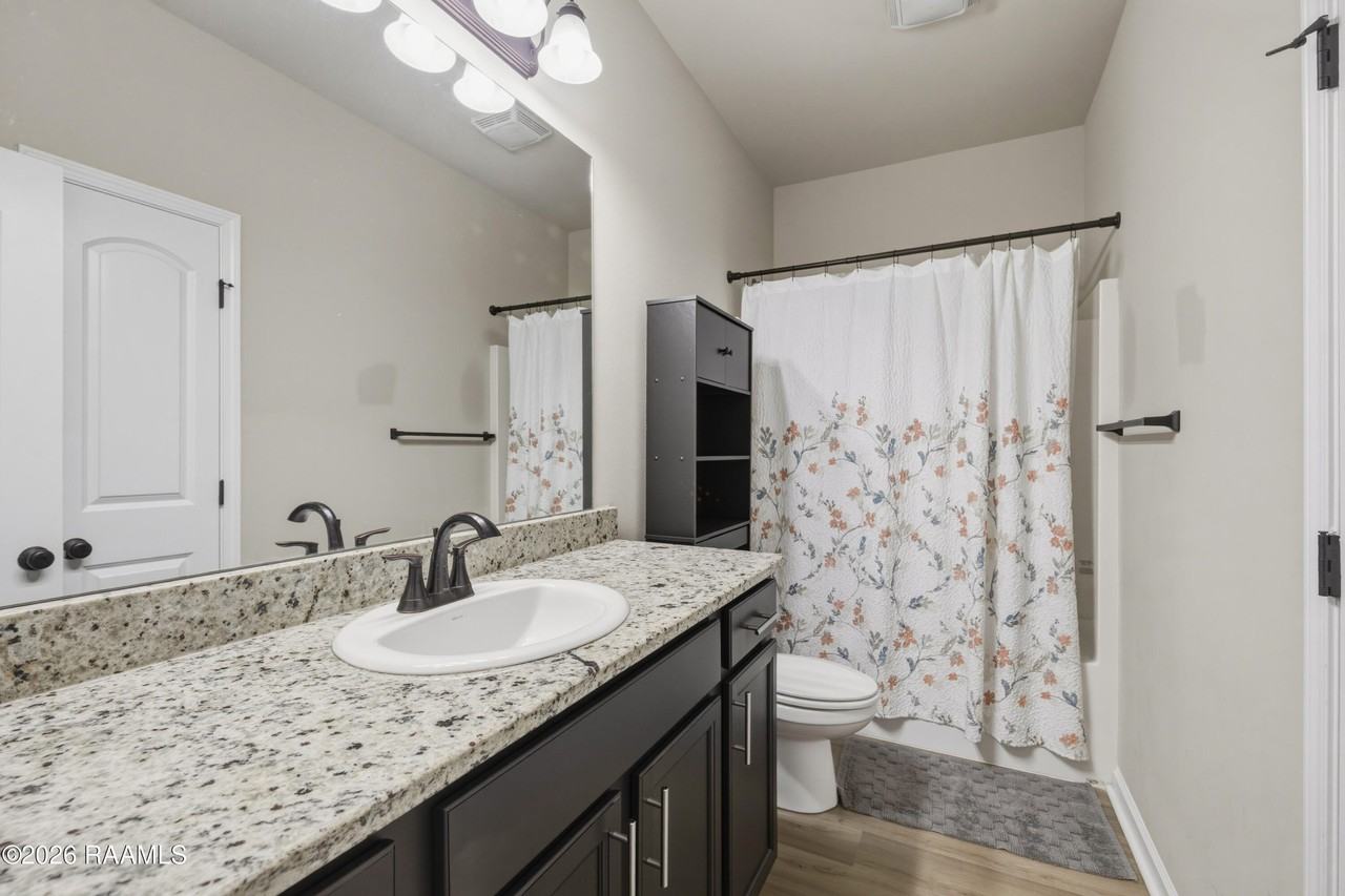 121 Gentle Crescent Ln - Photo 7 of 11