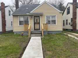 featured image of 19260 Bloom St