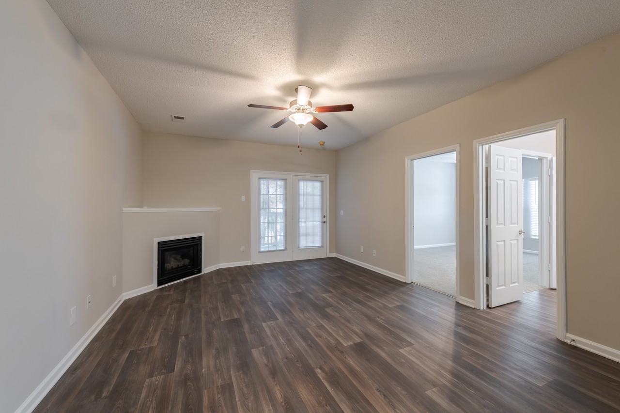 Abbington Place Apartments - Photo 2 of 20