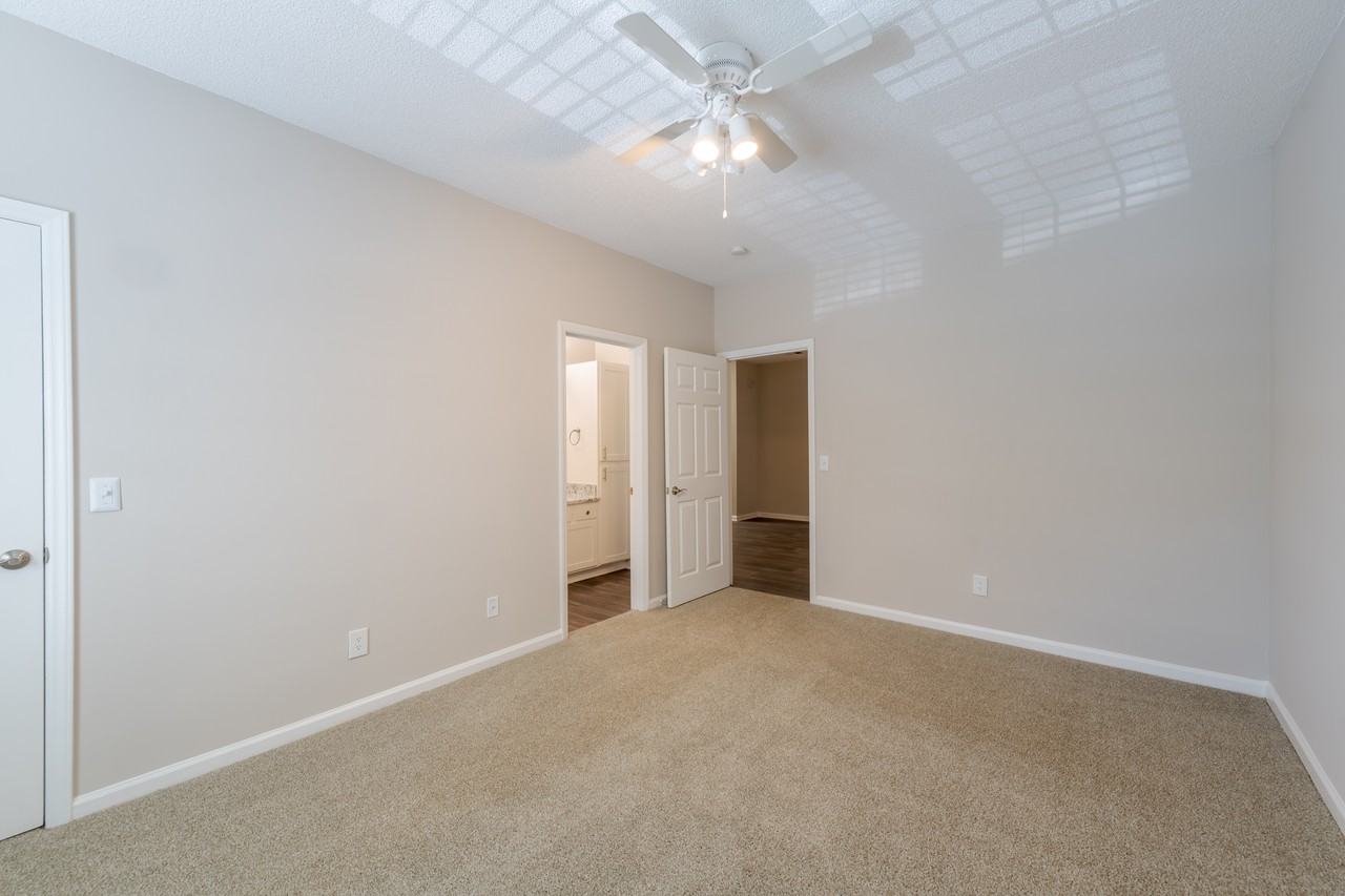 Abbington Place Apartments - Photo 3 of 20
