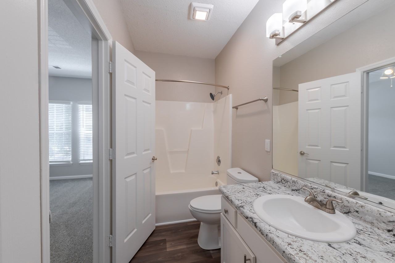 Abbington Place Apartments - Photo 4 of 20