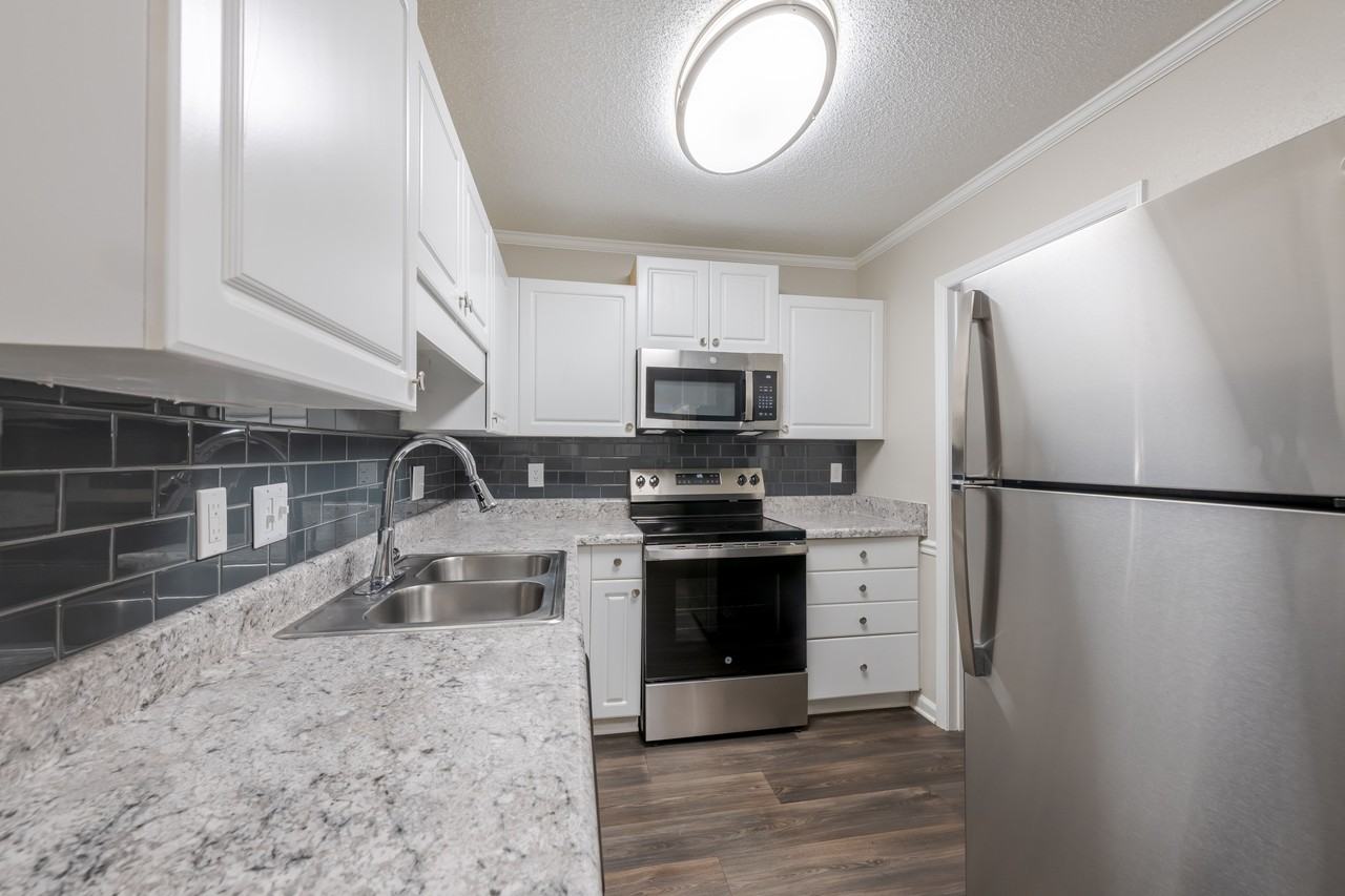Abbington Place Apartments - Photo 5 of 20