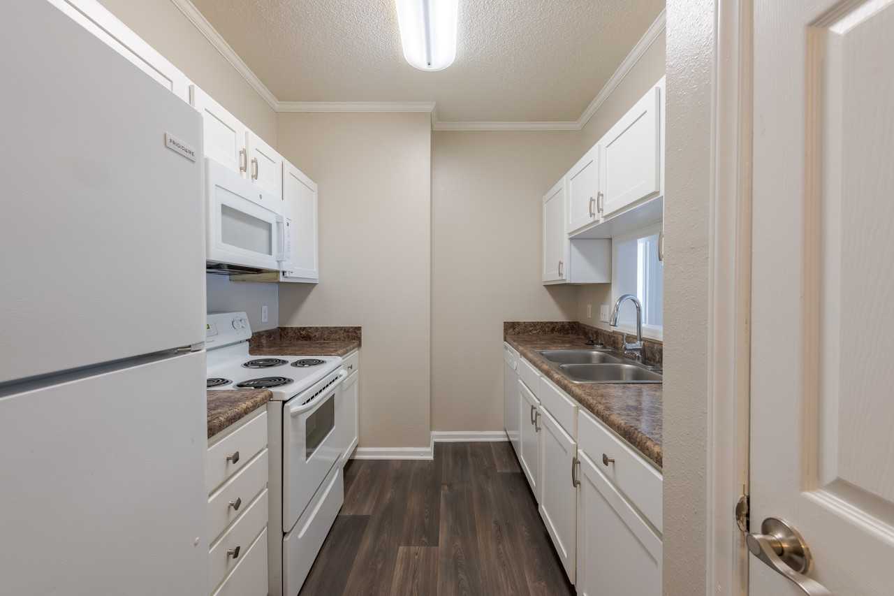 Abbington Place Apartments - Photo 7 of 20