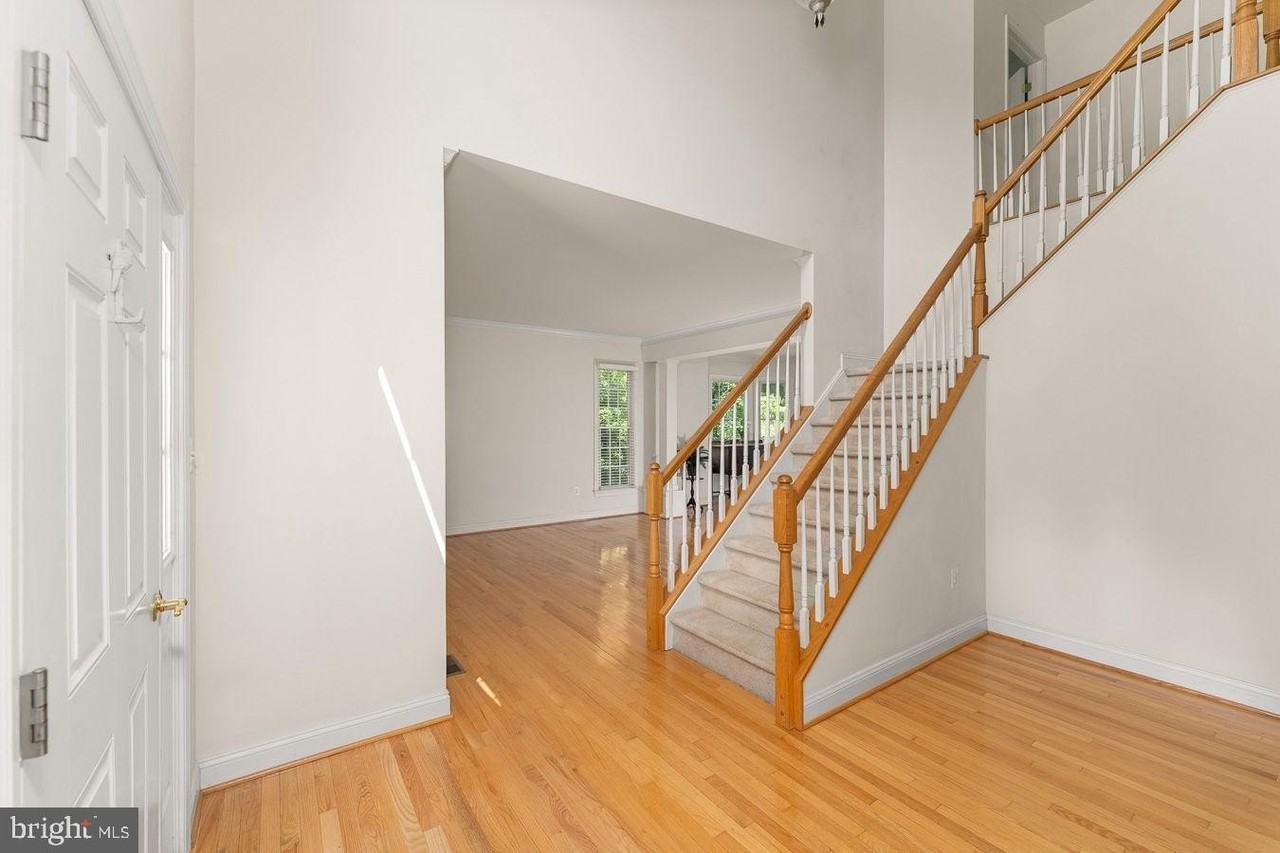 17277 Kettlebrook Lndg - Photo 7 of 50