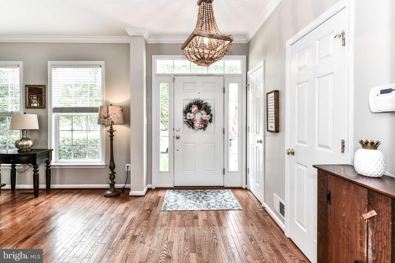 14104 Flicker Ct - Photo 2 of 50