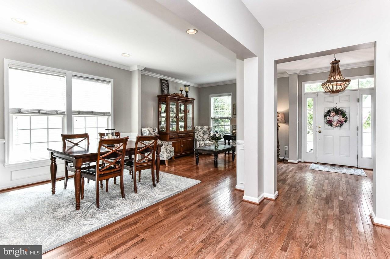 14104 Flicker Ct - Photo 3 of 50