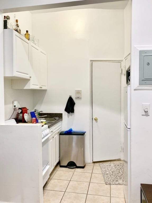 224 E 27th St #1C - Photo 3 of 6