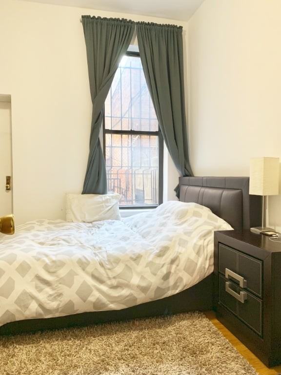 224 E 27th St #1C - Photo 4 of 6