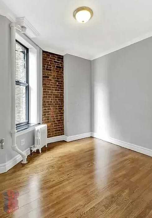 248 Mott St #3R - Photo 5 of 8