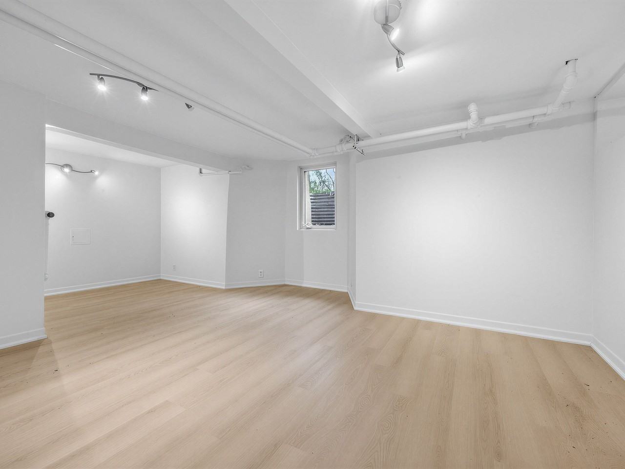 127 Indian Road - Photo 7 of 11