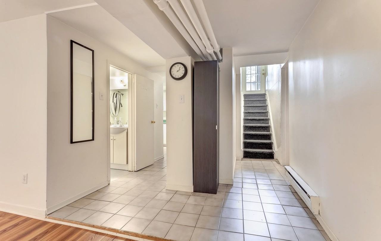 127 Indian Road - Photo 4 of 11