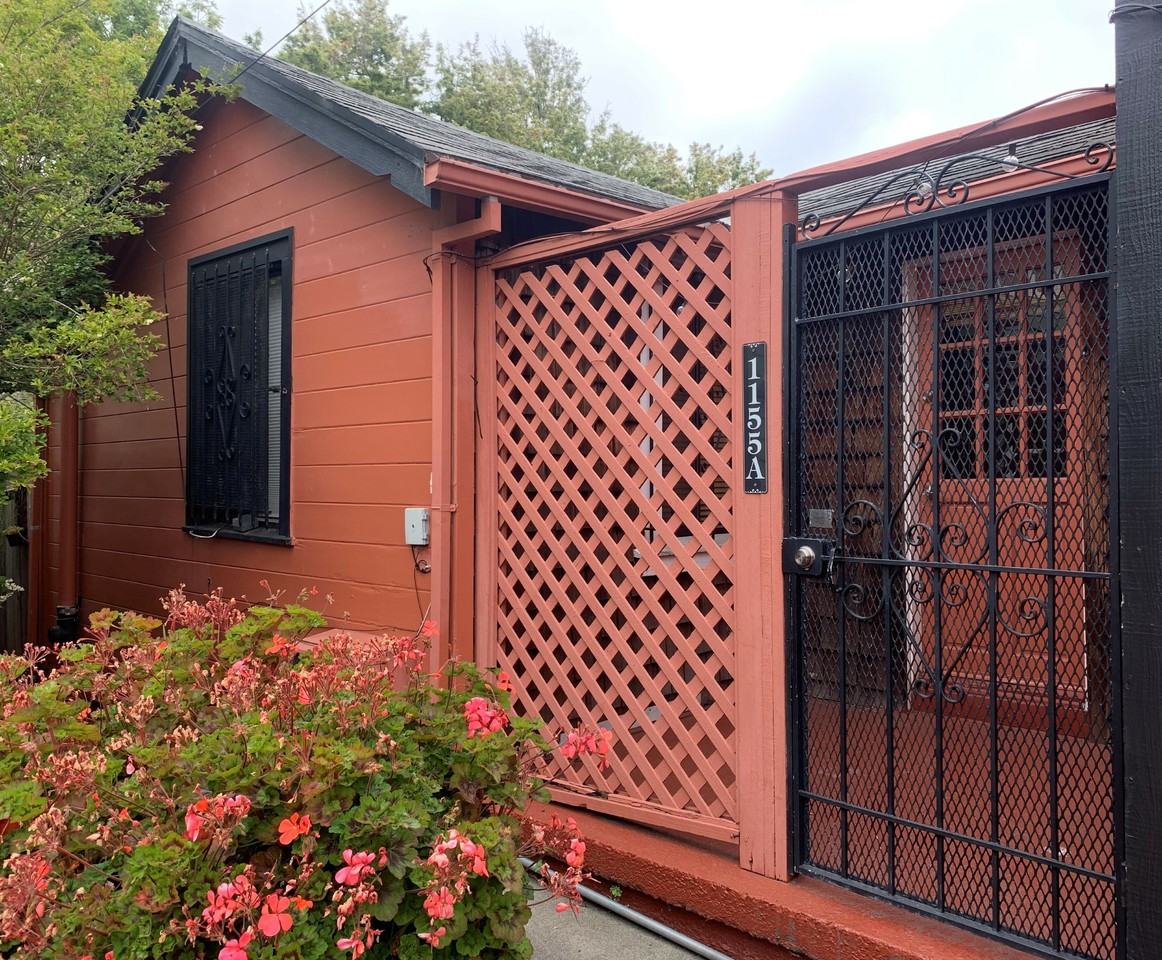 1155 Francisco St #A - Photo 2 of 36