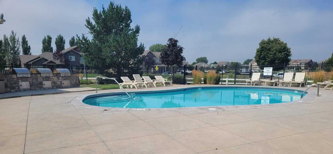 3639 W 29th St - Photo 2 of 4