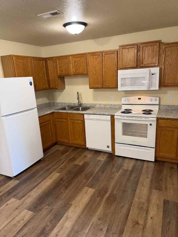 Autumn Hill Apartments by Yount Properties - Photo 2 of 15