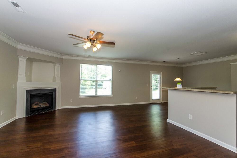 12411 Clackwyck Ln - Photo 5 of 18
