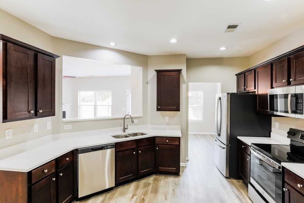 987 Grenier Ter - Photo 6 of 17