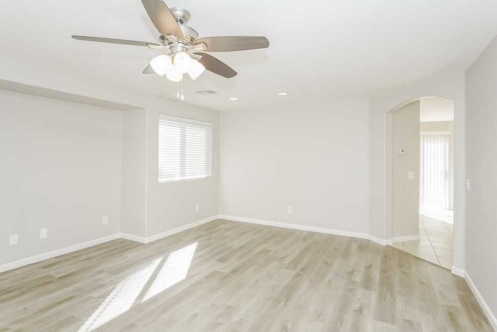 987 Monte De Oro Ave - Photo 6 of 16