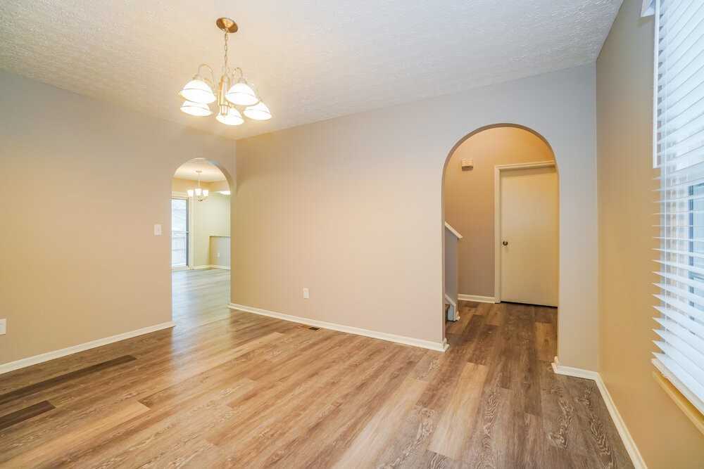 324 Harland Dr - Photo 6 of 18