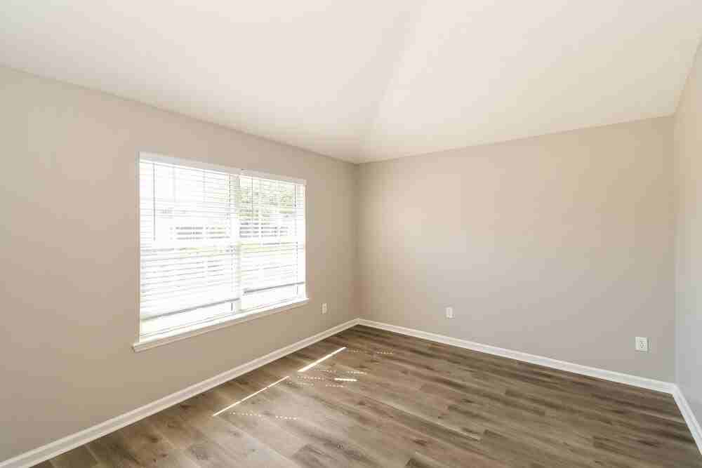 2443 Paris Mill Rd - Photo 5 of 16