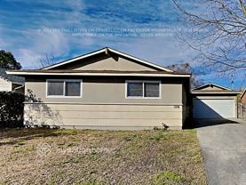1104 Charles St - Photo 1 of 1