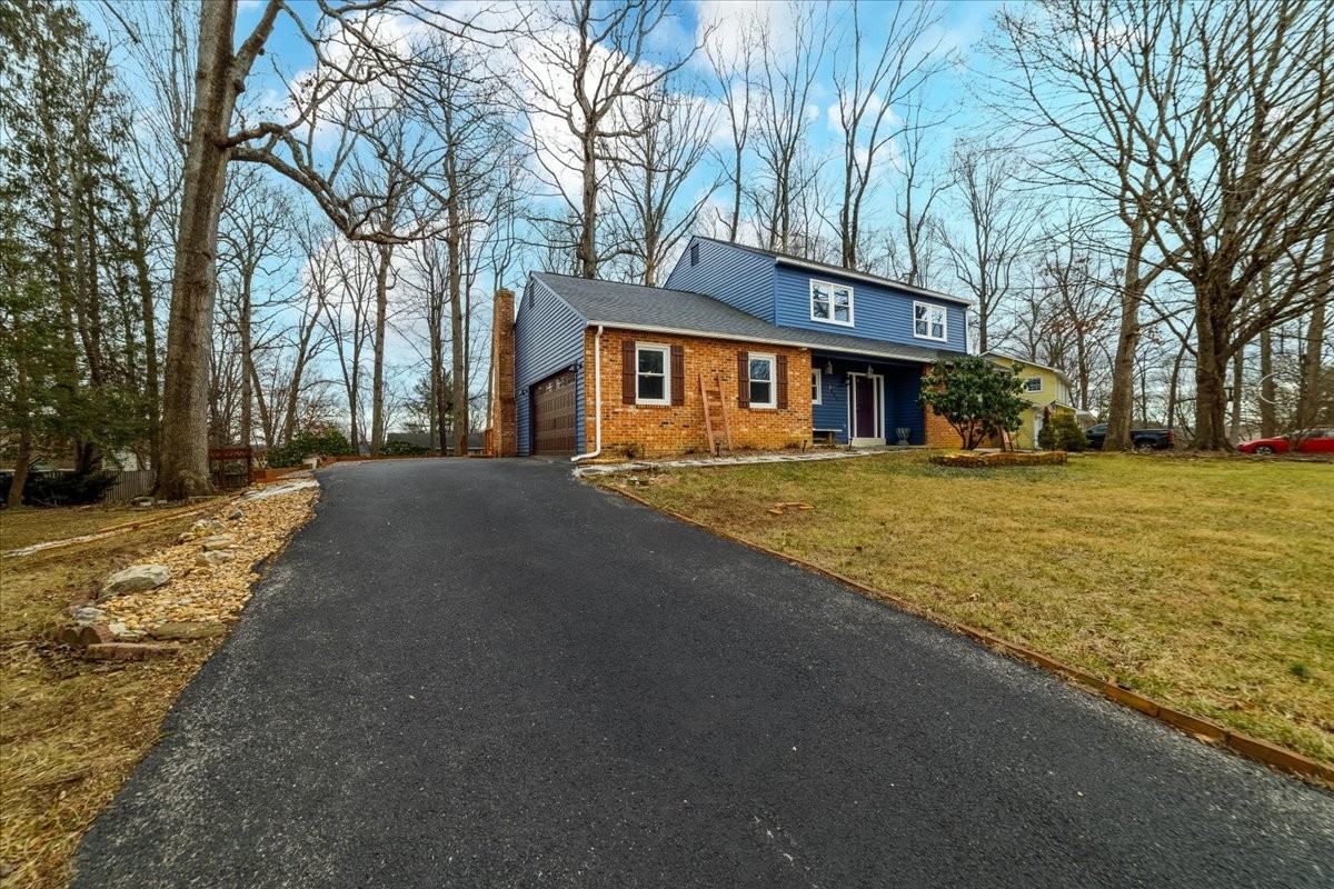 2803 Tall Oaks Drive - Photo 2 of 36