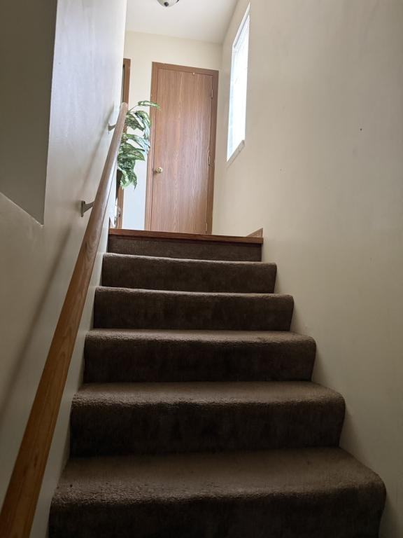 504 Wisconsin St - Photo 4 of 10