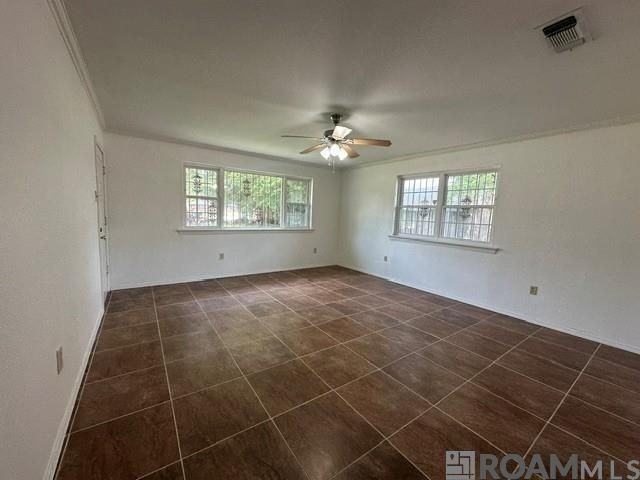 7030 Hooper Rd - Photo 7 of 17