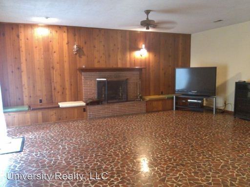 106 SW 38th St - Photo 3 of 26