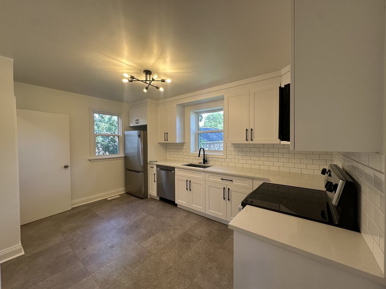 796 Dudley Ave - Photo 4 of 15