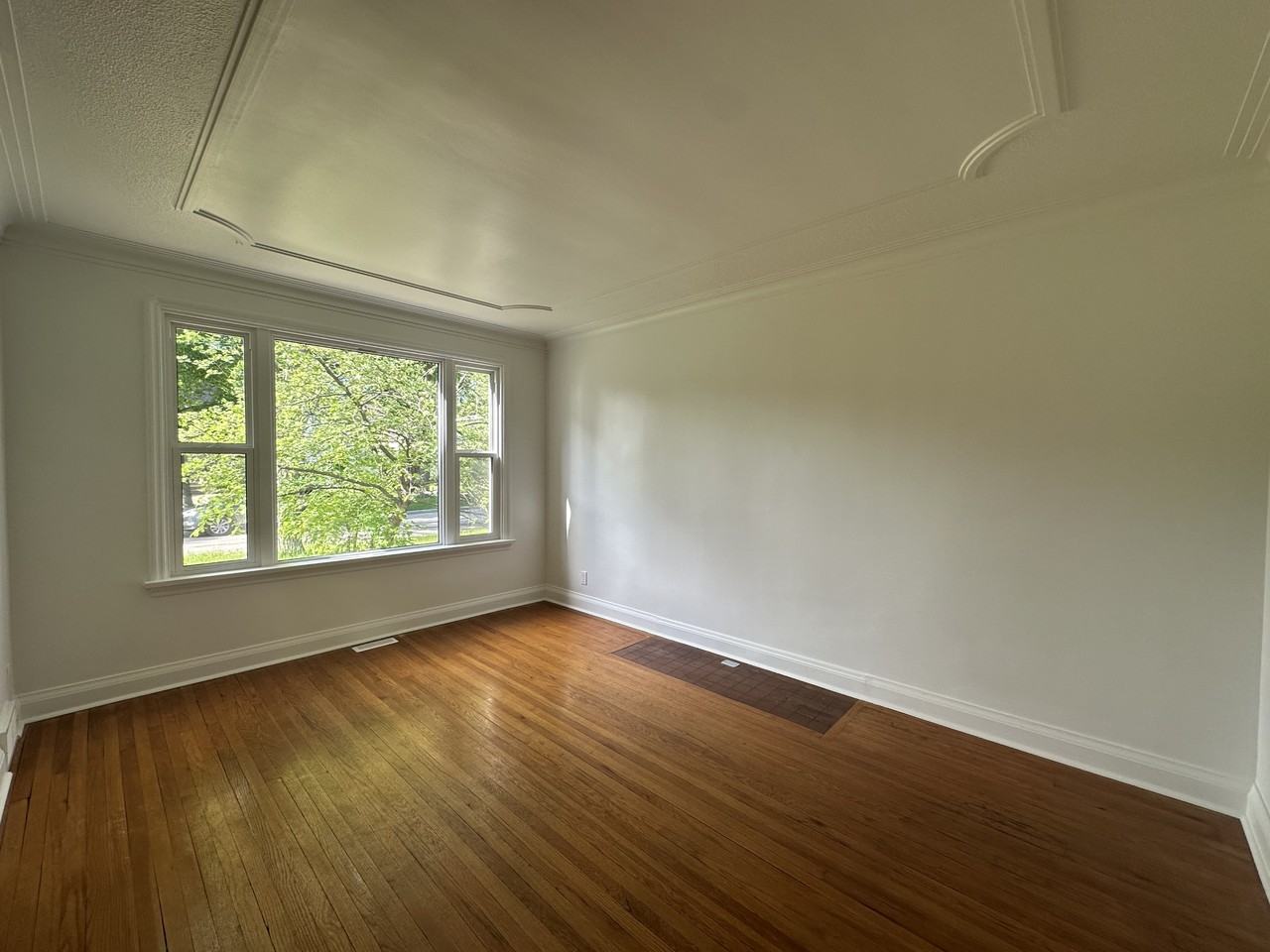 796 Dudley Ave - Photo 6 of 15