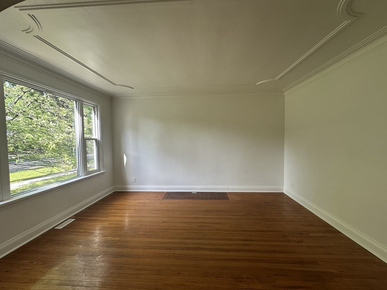 796 Dudley Ave - Photo 7 of 15