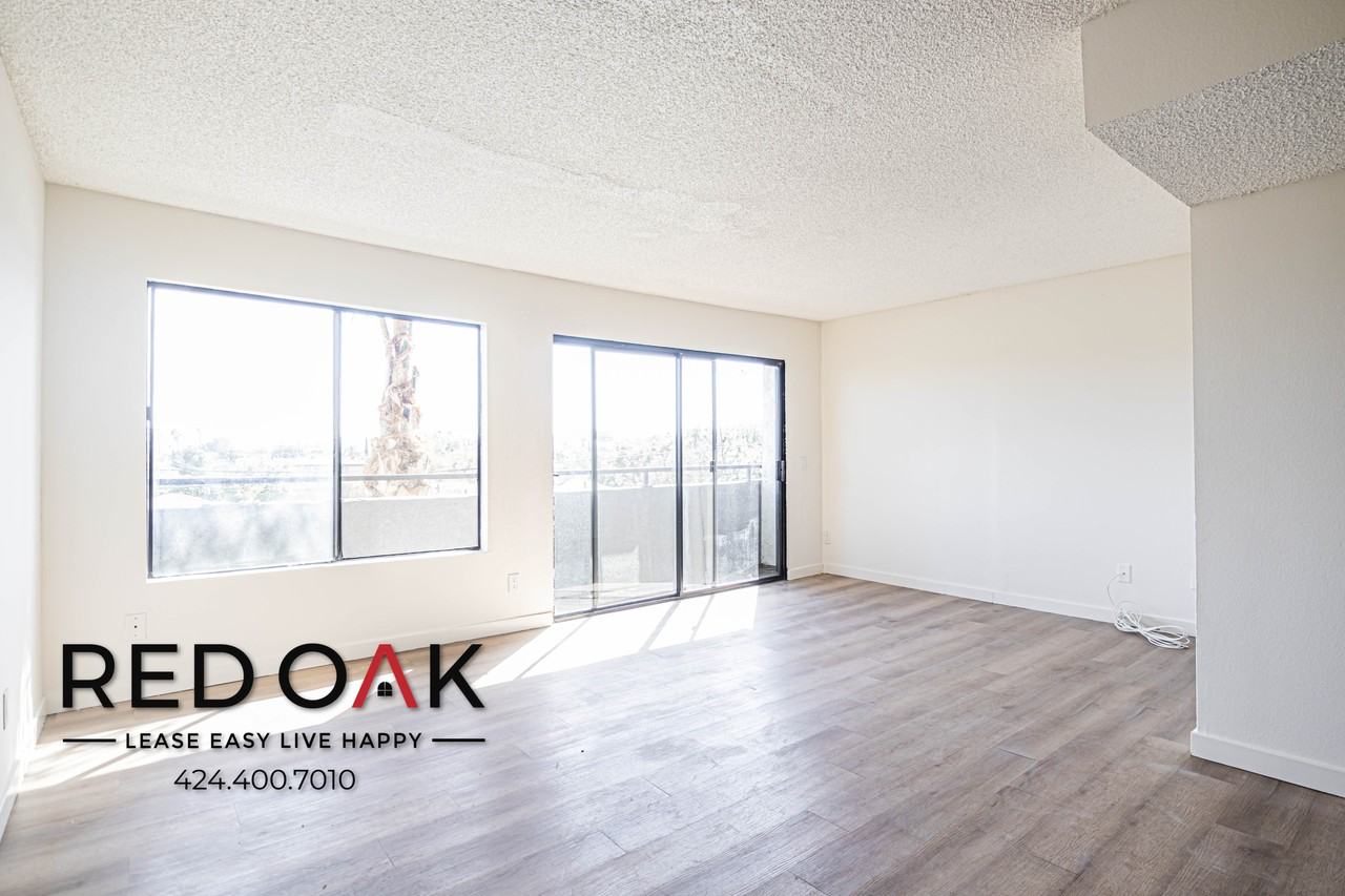 11823 Victory Blvd #214 - Photo 5 of 34