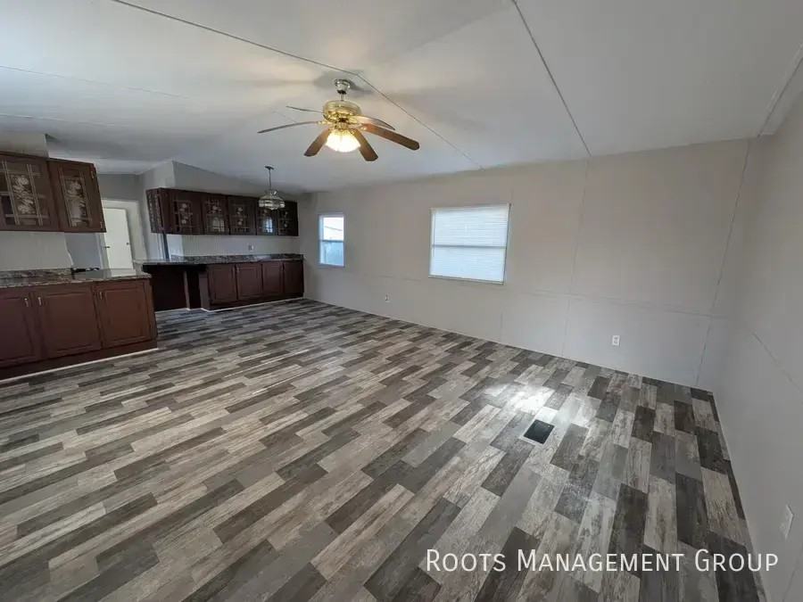 700 E 6th St #104 - Photo 2 of 12