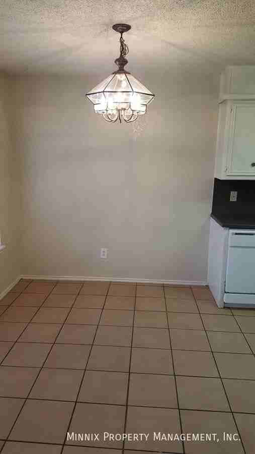 9608 Elmwood Ave #B - Photo 5 of 18