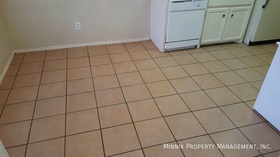 9608 Elmwood Ave #B - Photo 6 of 18