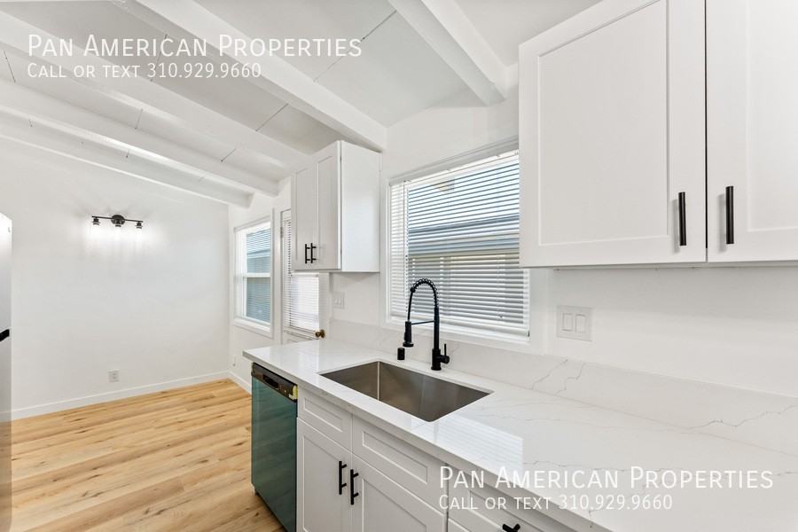 141 E Mayfair Ave - Photo 4 of 16