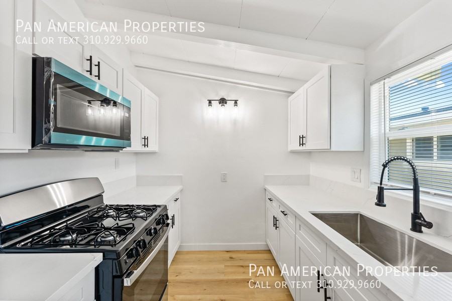 143 W Mayfair Ave - Photo 3 of 18